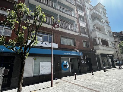 Foto de AKOI Hortz Klinika / Clínica dental