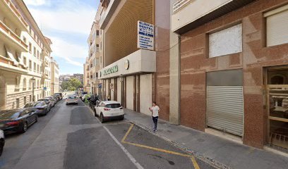 Foto de Alfarella Clínica Dental S.L.