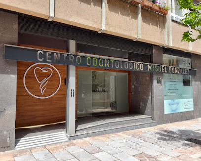 Foto de CENTRO ODONTOLÓGICO MIGUEL GONZÁLEZ