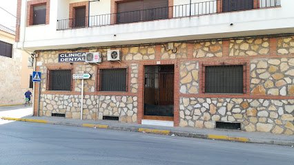 Foto de CLIDENT VILLANUEVA DE ALCARDETE