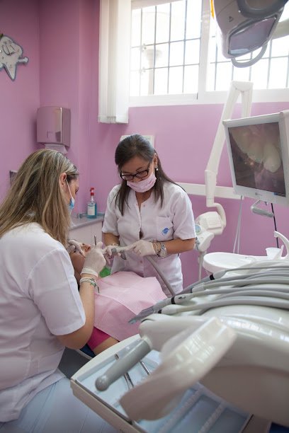 Foto de CLÍNICA DENTAL ALBADENT