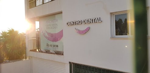 Foto de CLINICA DENTAL AÑORETA