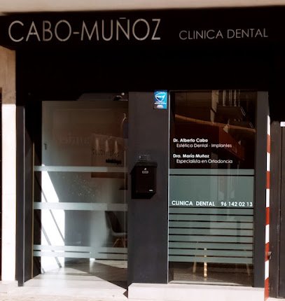 Foto de CLÍNICA DENTAL CABO MUÑOZ ODONTÓLOGOS