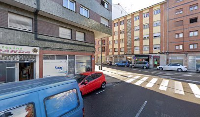 Foto de CLINICA DENTAL CUERVO