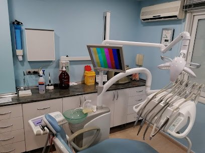 Foto de CLINICA DENTAL DR. KARIM URBANO