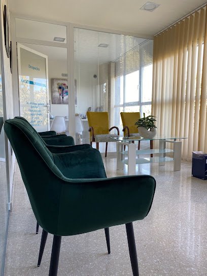 Foto de CLINICA DENTAL DRA. ANA VICTORIA ROMERO
