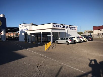 Foto de CLÍNICA DENTAL DRA. RUBIO PLATERO