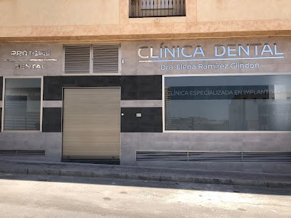 Foto de CLINICA DENTAL Dra. Elena Ramírez Glindon
