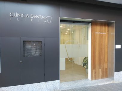 Foto de CLÍNICA DENTAL LLÍRIA