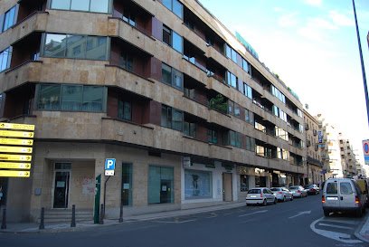 Foto de CLÍNICA DENTAL LOBATO en Salamanca