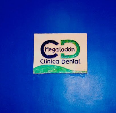 Foto de CLÍNICA DENTAL MEGALODÓN