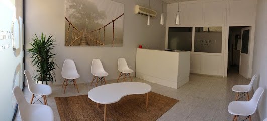 Foto de CLINICA DENTAL NAVARRO