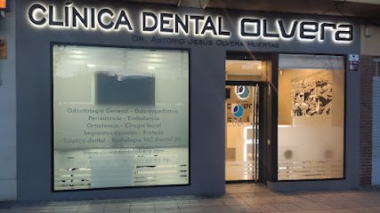 Foto de CLÍNICA DENTAL OLVERA Dr. Antonio Jesús Olvera Huertas
