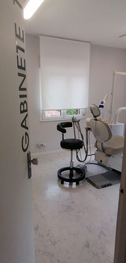 Foto de CLINICA DENTAL RIOSA