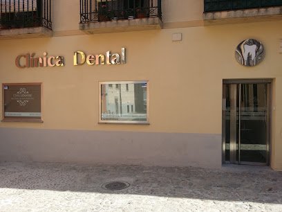 Foto de CLINICA DENTAL Real Sitio de San Ildefonso