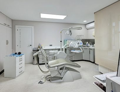 Foto de CLÍNICA DENTAL TERÁN