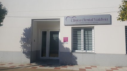 Foto de CLINICA DENTAL VALDIVIA-Dra. Gema Carrasco Calderon