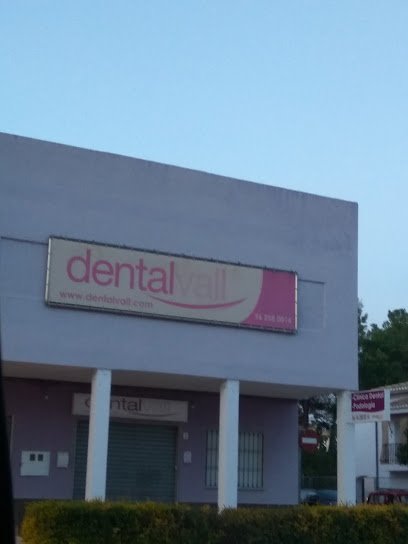 Foto de CLÍNICA ESTÉTICA DENTAL NAVARRO