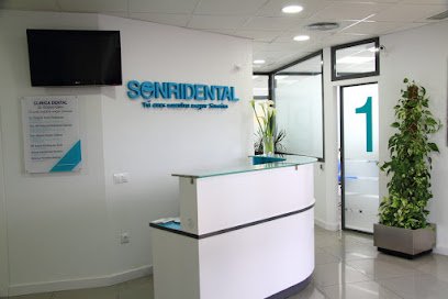 Foto de CLÍNICA SONRIDENTAL DR. OCTAVIO CANO