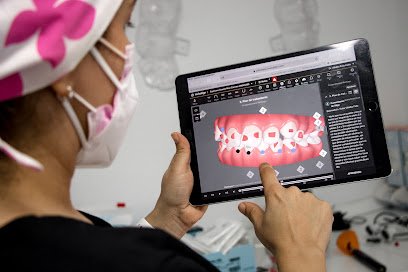 Foto de Clínica Dental Alineados - Dentista en Jaén