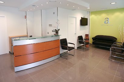 Foto de Clínica Dental Arce - Dentista en Latina