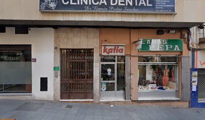 Foto de Clínica Dental Dr. Ramón Piedra Sánchez