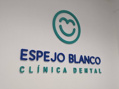 Foto de Clínica Dental Espejo Blanco