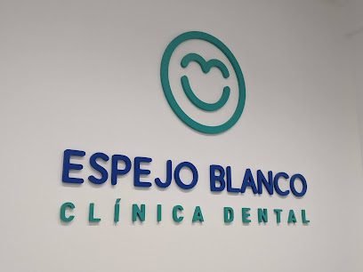 Foto de ClÃ­nica Dental Espejo Blanco