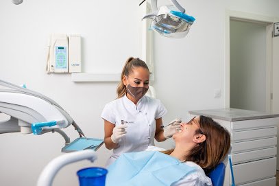 Foto de Clinica Dental Herrera & Cores El Temple