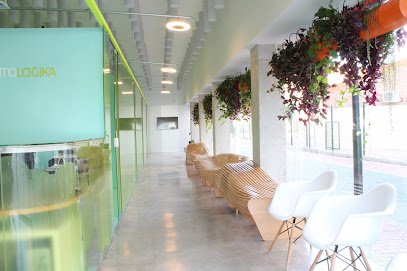 Foto de Clinica Dental Implantologika Dr. Frias