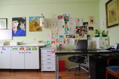 Foto de Clínica Dental Infantil y Adultos Dra. Begoña Gutiérrez Abascal