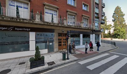 Foto de Clínica Dental Joaquín Zarabozo Solís Hnos