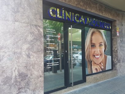 Foto de Clínica Dental Montbui BCN