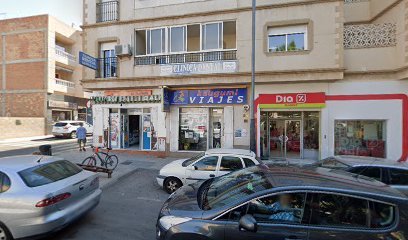 Foto de Clínica Dental Nueva Andalucía Dr. Anastasio Pérez Morales Dra. Ángeles Rita Pérez Morales