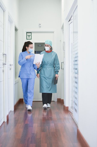 Foto de Clínica Dental París - Dr. Luis García Serrano