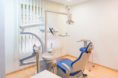 Foto de Clínica Dental Ruiz Rivas → Dentista en Torre del Mar