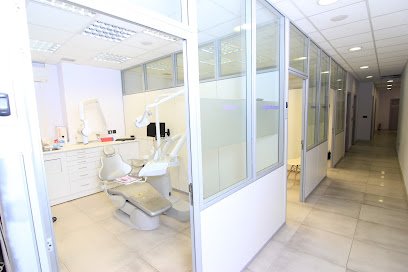 Foto de Clínica Dental Sánchez Arranz – Dentista en Burgos