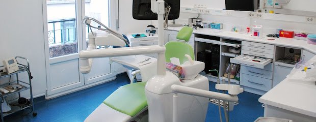 Foto de Clínica Dental Victor Alonso de la Peña