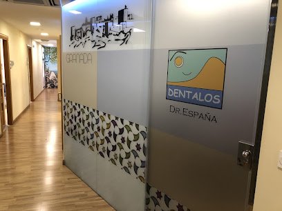 Foto de Clinica dental Déntalos. Dr. España López