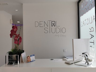 Foto de Clinica dental Fuenlabrada I DENTAL STUDIO ARANTZA RODRIGUEZ