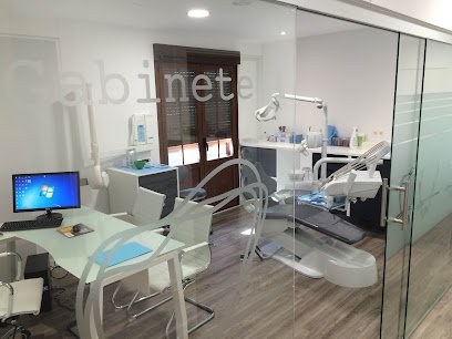 Foto de Clínica dental Hernán López Aldeamayor de San Martín