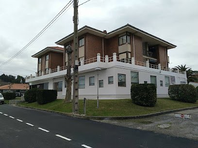 Foto de Clínicas Dentales Gallut (Rinconeda)