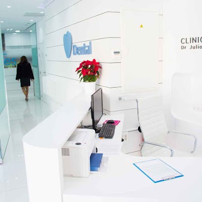 Foto de DENTAL - Clínica Dr. Julio Santos