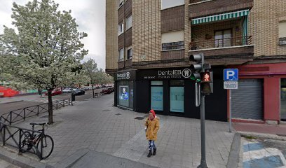 Foto de DENTAL Encinas Blasco (EB)