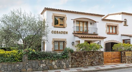 Foto de DENTISTA GIRONA | IMPLANTES DENTALES GIRONA | CESADEN