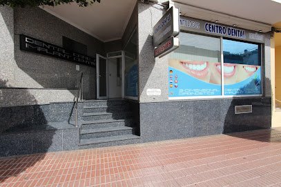 Foto de Dr. Pacyna Zahnarzt Centro Dental Dentist Dentista Tannlege Alfaz Albir Benidorm Altea