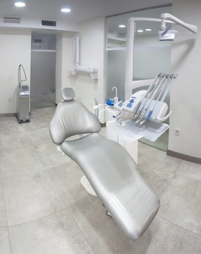 Foto de ESTUDIO DENTAL ALIAS QUADROS