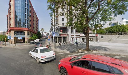 Foto de Huelva Implantologia S.L.U.
