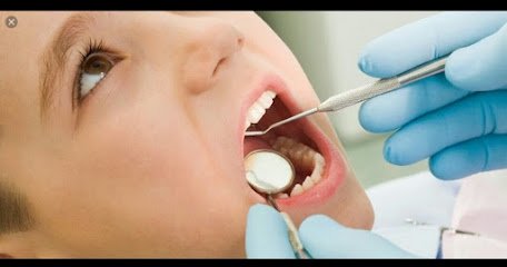 Foto de MI Dental Clinica Dental. Dr Vilches Dra. Ahumada