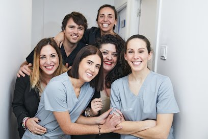 Foto de Mora Clínica Dental Badalona - Dentistas especializados
